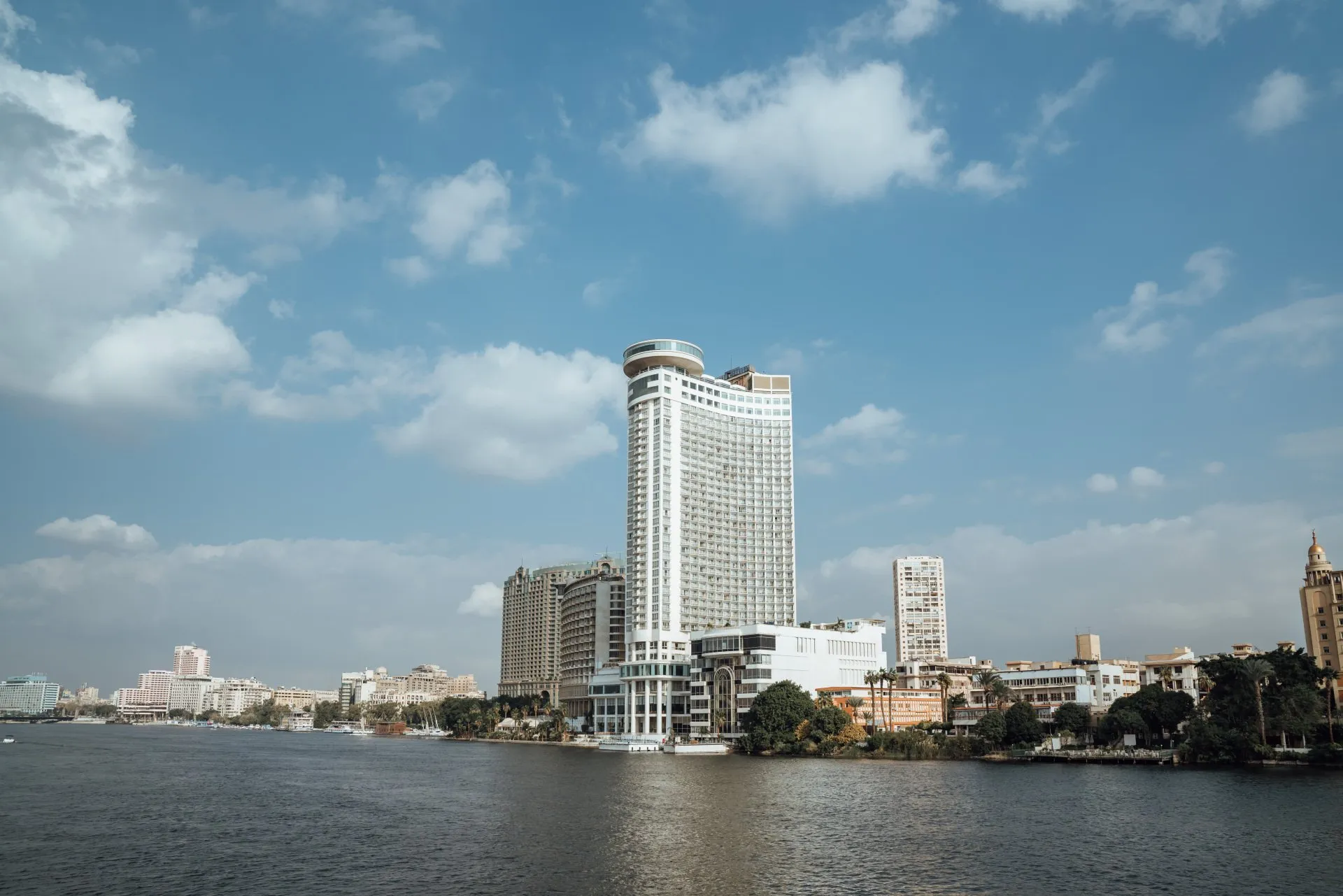 Grand Nile Tower Hotel