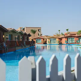 Titanic Palace - Families And Couples Only